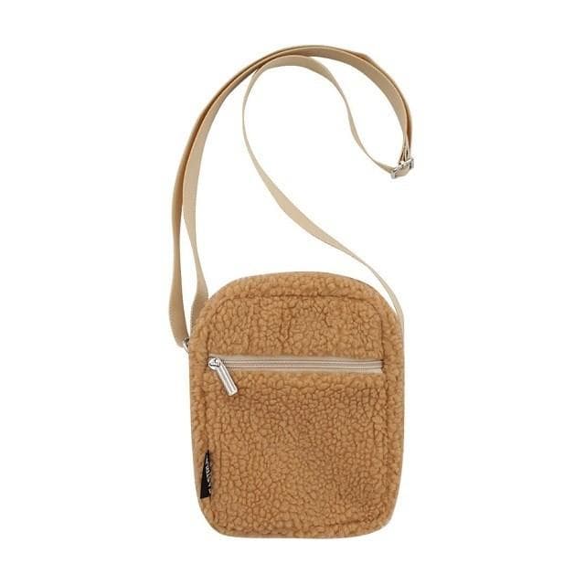 뽀글이 미니크로스백(A타입) 여성 겨울 여행 보조백