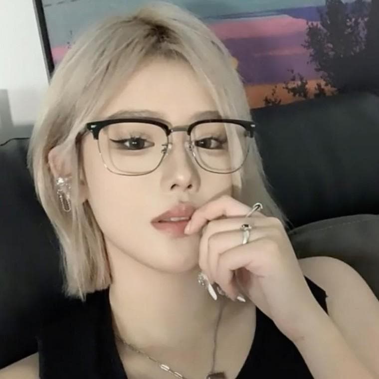 하금테 반뿔테 안경 블루 라이트차 단안경 도수없는 반무테