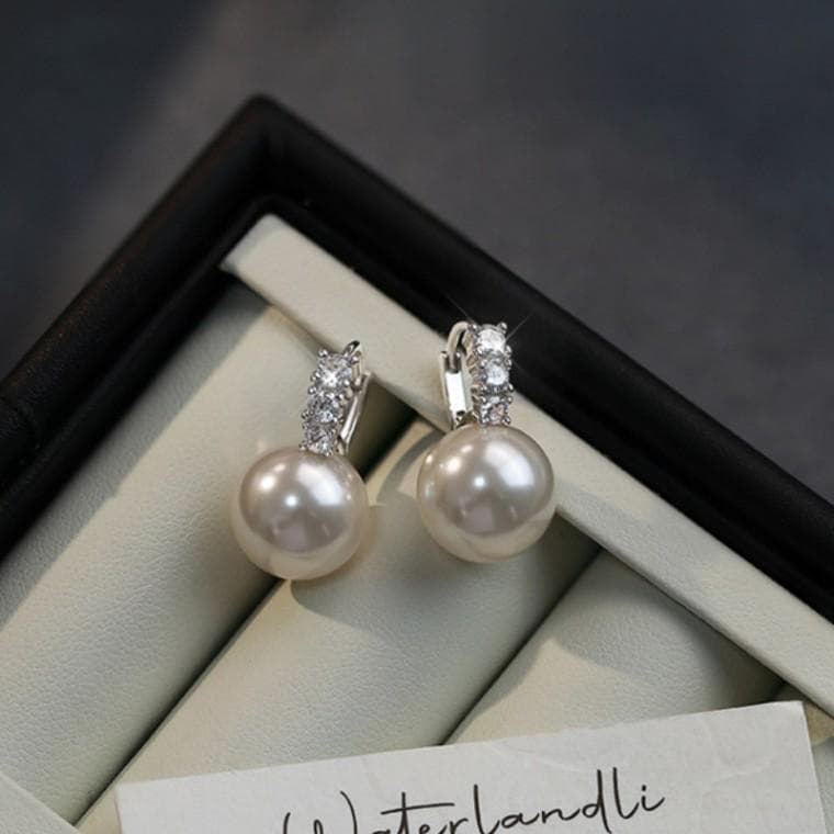 하객 웨딩촬영 오피스 진주귀걸이