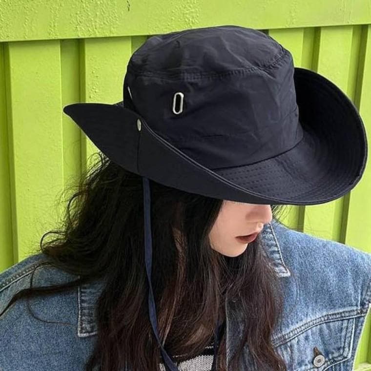 클래식한 매쉬소재 카우보이 캠핑 패션 데일리